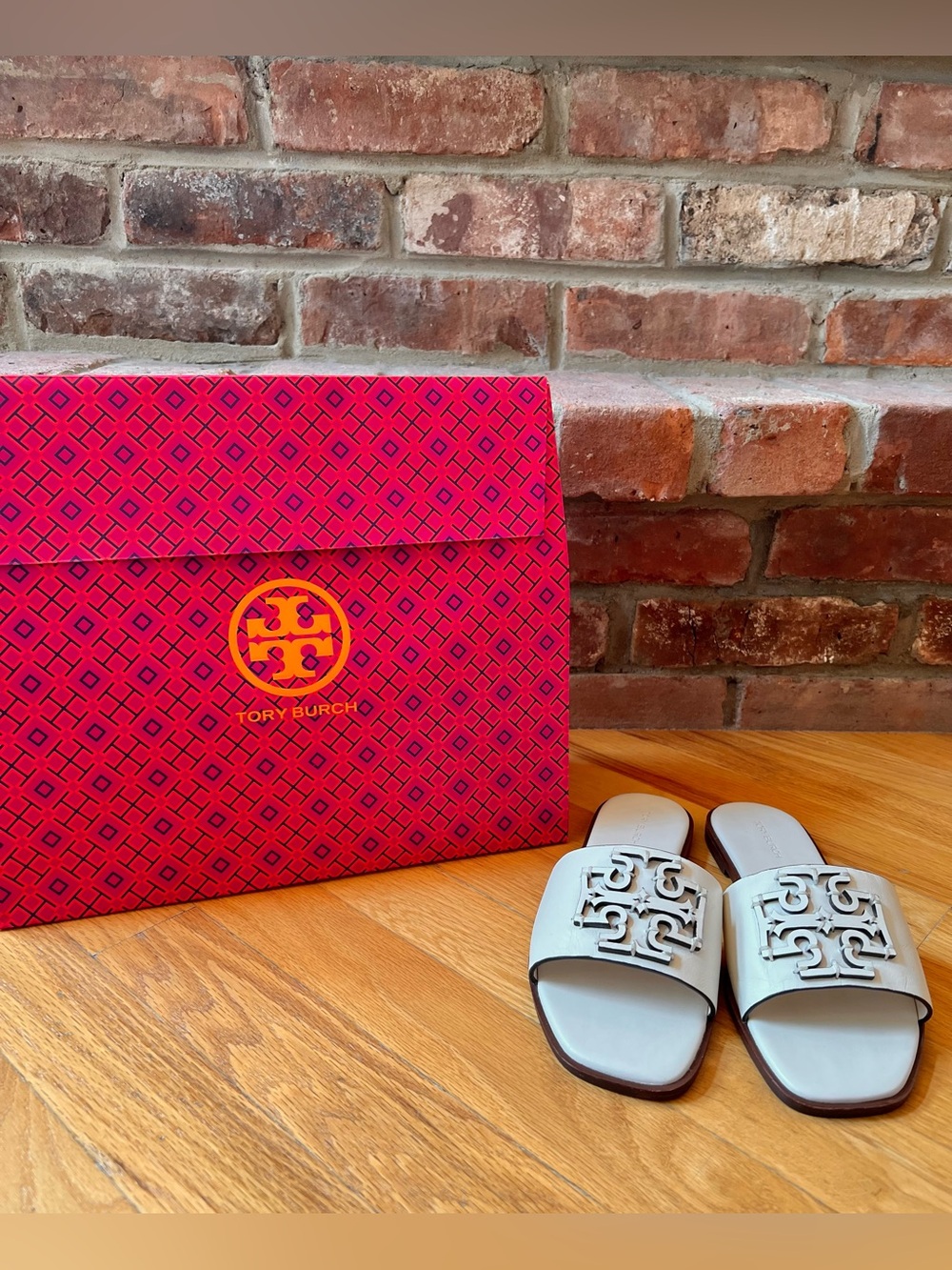 Tory Burch New Ivory Ines Leather Slide Sandals